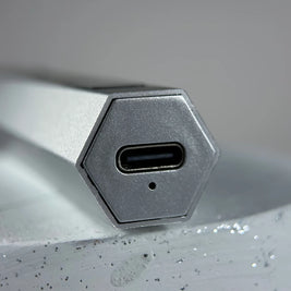 NOTD Metal Line Lamp