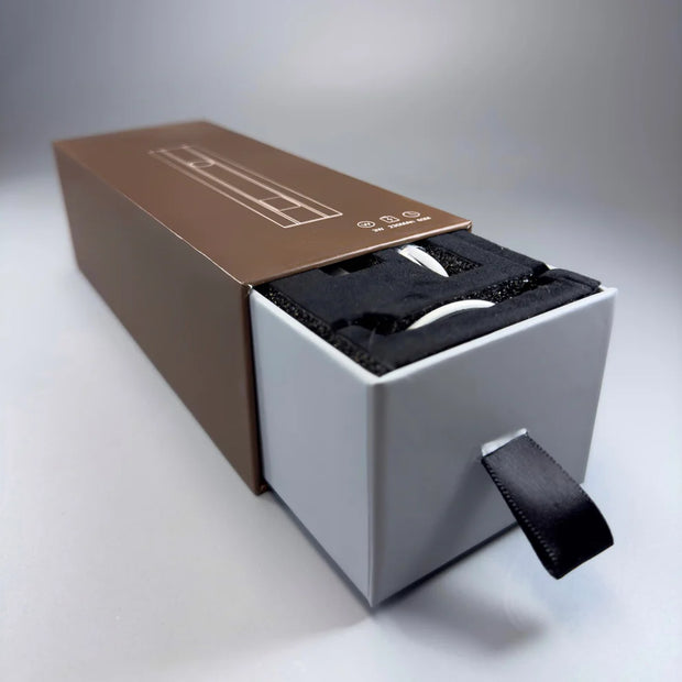 NOTD Metal Line Lamp